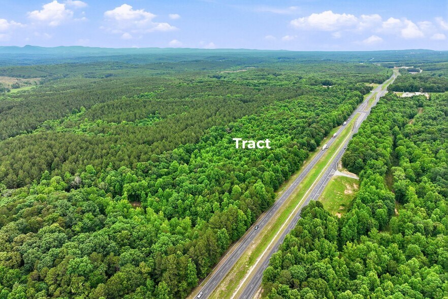 More Photos Of 4860 Cornelia Hwy, Lula Land For Sale