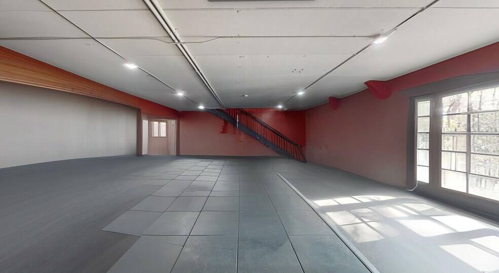 More Photos Of 3508 S Manhattan Ave, Tampa Health Club For Sale