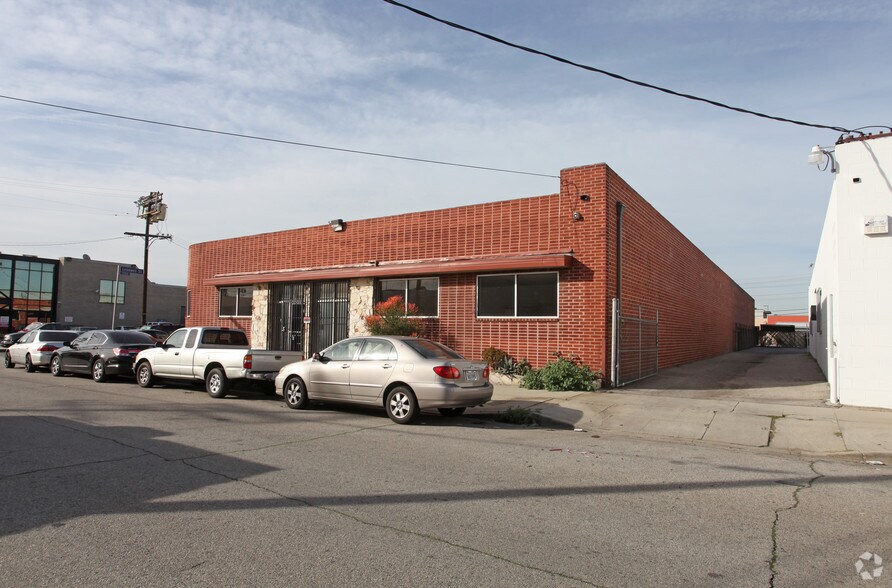 More Photos Of 7341 Atoll Ave, North Hollywood Warehouse For Lease