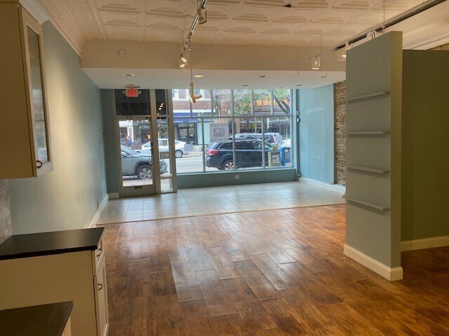 More Photos Of 139-143 S Oak Park Ave, Oak Park Storefront Retail Office For Lease