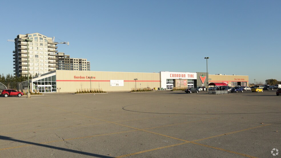 More Photos Of 3030-3210 Wonderland Rd S, London Unknown For Lease
