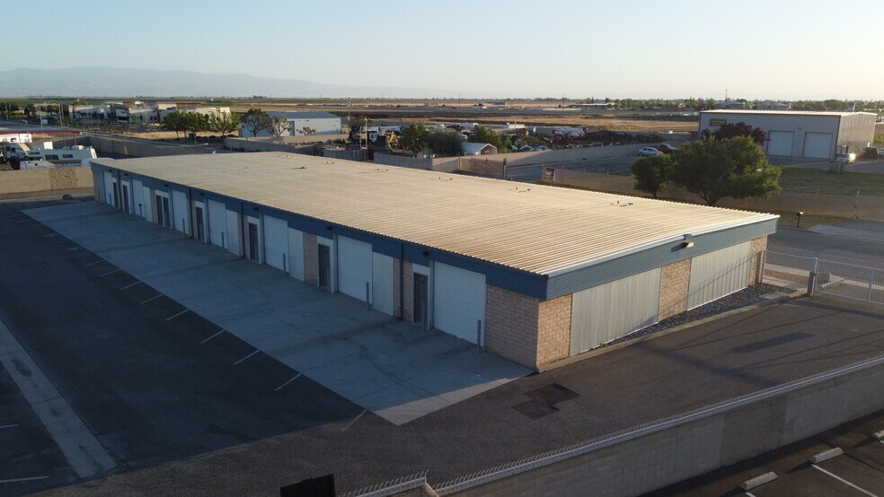 More Photos Of 501 Workman St, Bakersfield Light Distribution For Lease