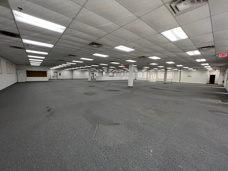 More Photos Of 19 Shea Way, Newark Light Manufacturing For Lease