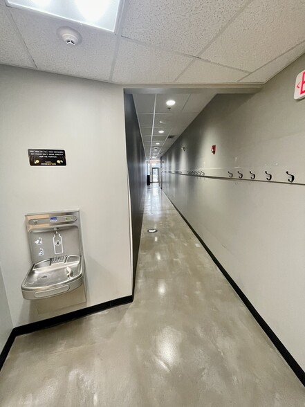 More Photos Of 1020-1030 Euclid Ave, Cleveland Apartments For Lease