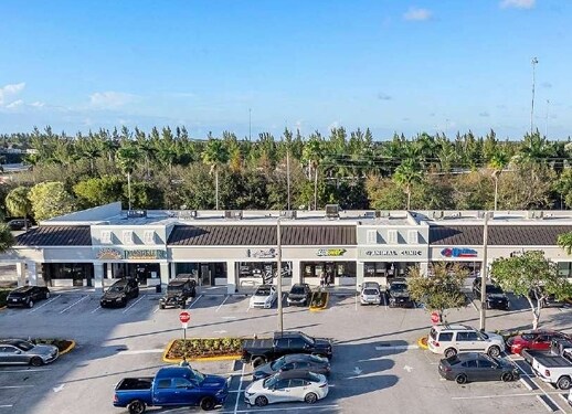 More Photos Of 3300-3320 W 84th St, Hialeah Storefront For Lease