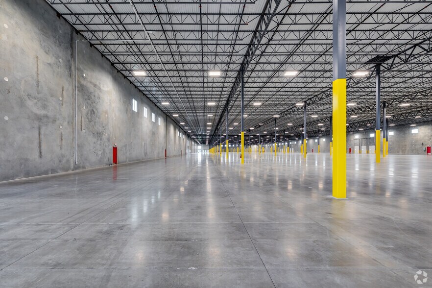 More Photos Of E 76th St N & Whirlpool Dr, Tulsa Unknown For Lease