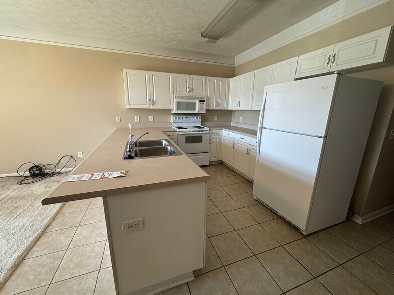 More Photos Of 8082 Veterans Pkwy, Columbus Apartments For Sale