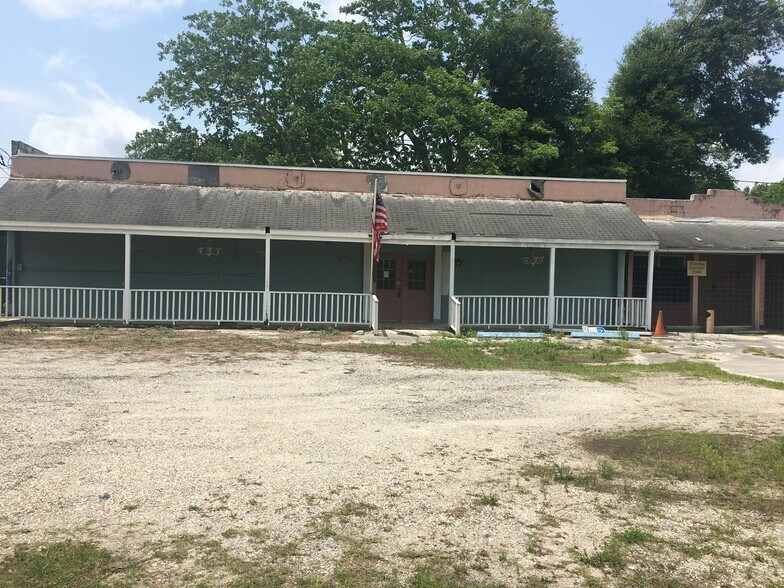 More Photos Of 2046 US Highway 17 N, Seville Auto Dealership For Sale