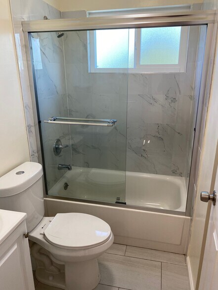 More Photos Of 820 Island Dr, Alameda Specialty For Sale