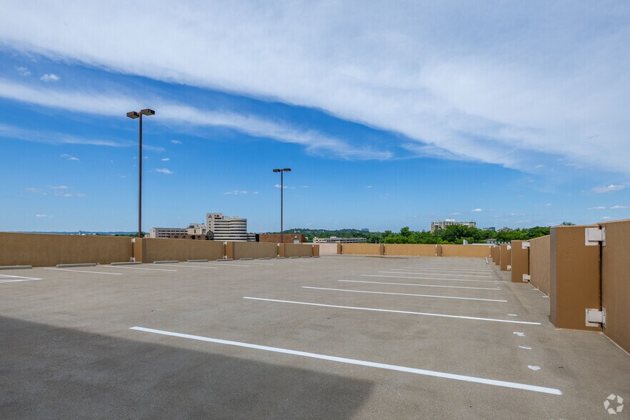 More Photos Of 104 Woodmont Blvd, Nashville Unknown For Lease