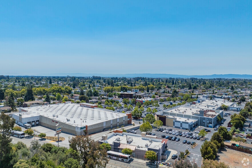 More Photos Of 10700 MacArthur Blvd, Oakland Unknown For Sale