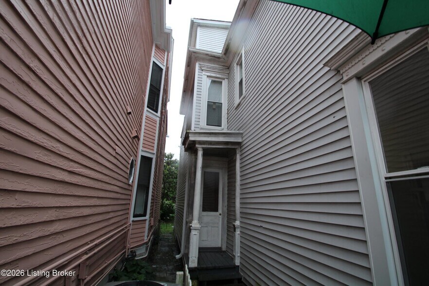 More Photos Of 1700 Rosewood Ave, Louisville Apartments For Sale