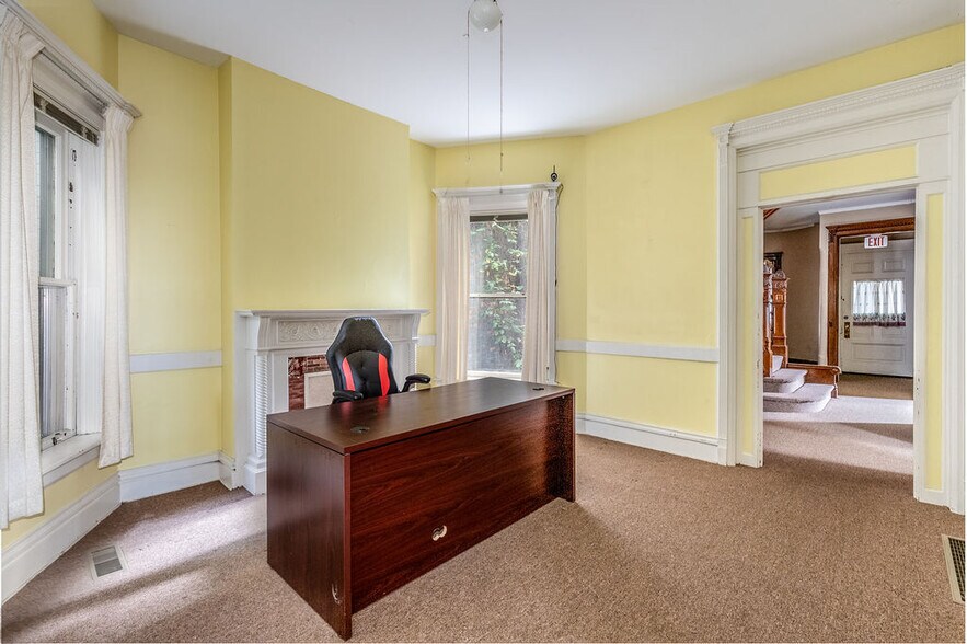 More Photos Of 1092 Main St, Buffalo Office For Lease