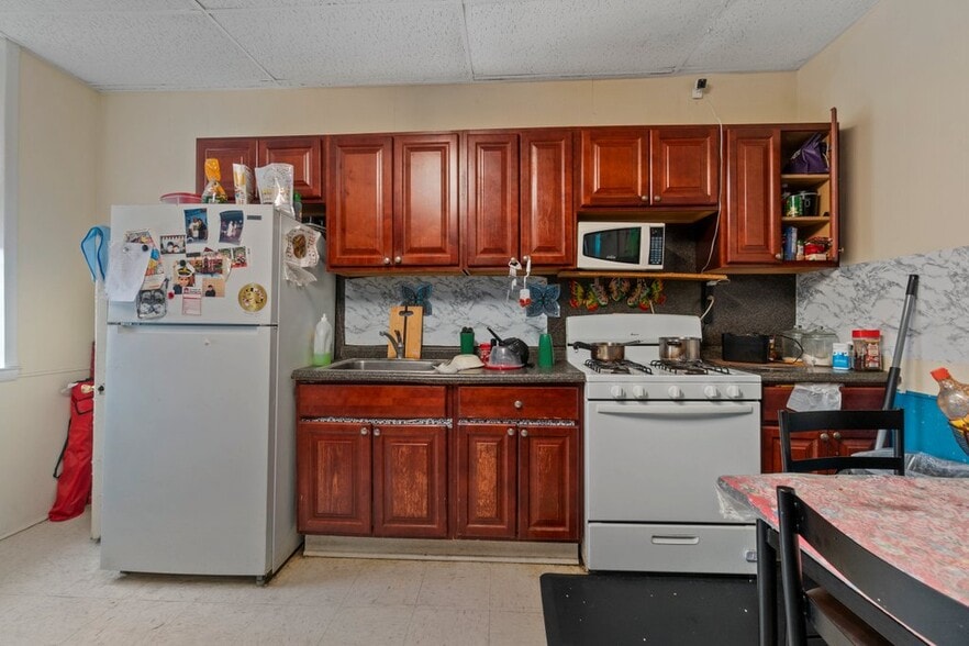 More Photos Of 2301 Maryland Ave, Baltimore Apartments For Sale