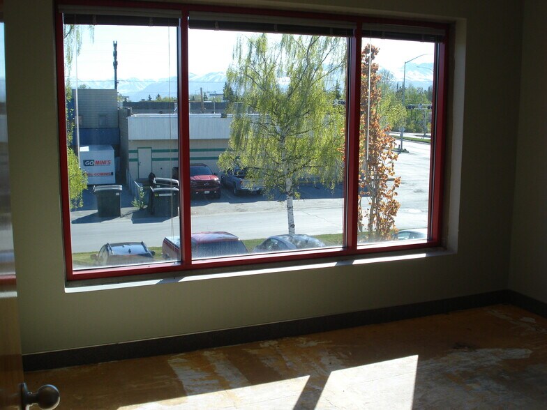 More Photos Of 3700 Woodland Dr, Anchorage Flex For Sale