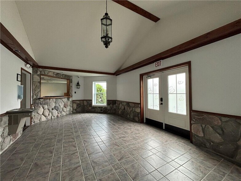 More Photos Of 3178 Rt 219, Kane Medical For Lease