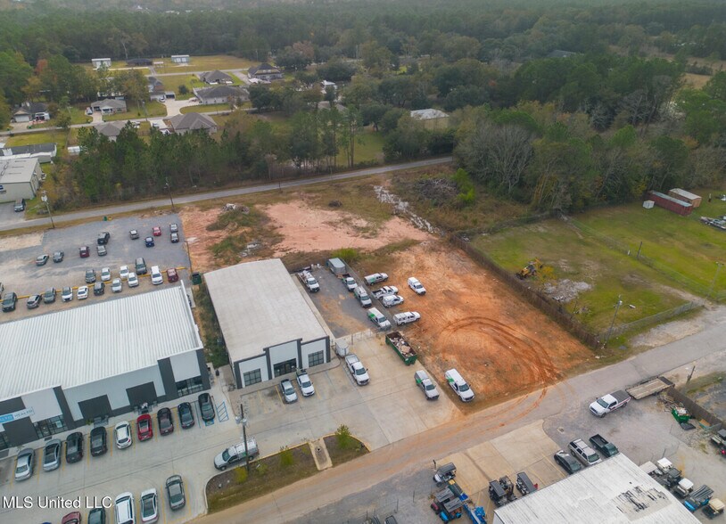 More Photos Of 14509 Stenum St, Biloxi Office For Sale