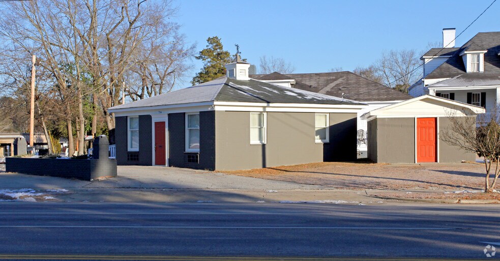 More Photos Of 716 Dekalb St, Camden Office For Sale