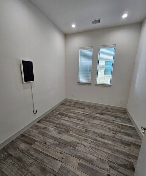 More Photos Of 21777 Merchants Way, Katy Office For Lease