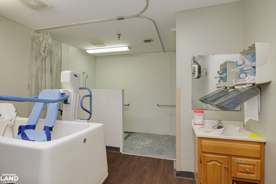More Photos Of 300 Cedar St, Tarkio Skilled Nursing Facility For Sale