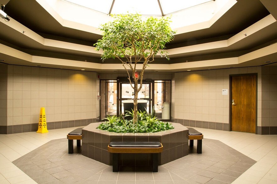 More Photos Of 550 Orchard Park Rd, West Seneca Medical For Lease