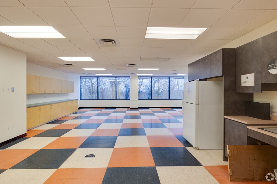 More Photos Of 120 Mountainview Blvd, Basking Ridge Office For Sale