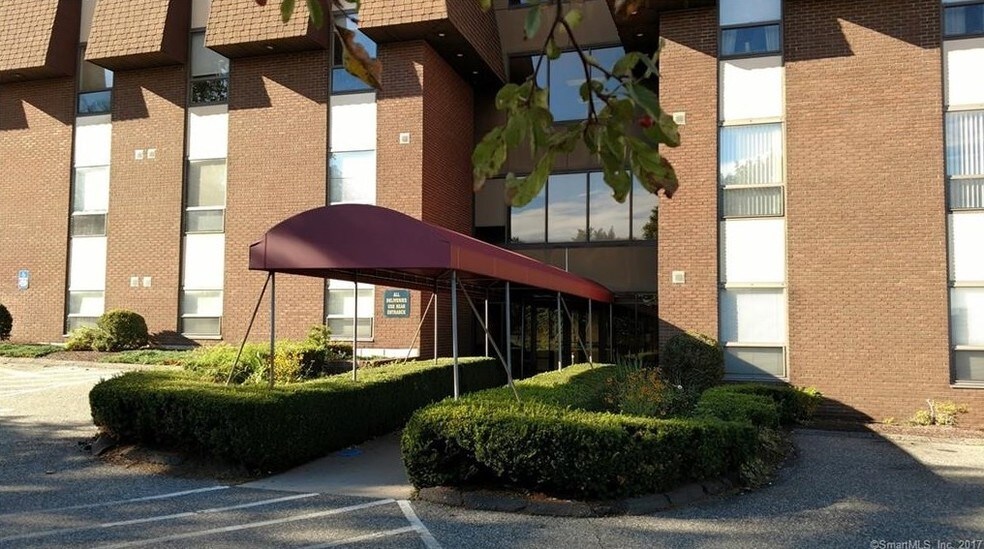 More Photos Of 57 North St, Danbury Medical For Lease