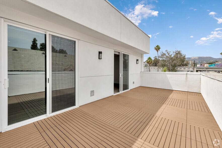 More Photos Of 1759 N Gower St, Los Angeles Apartments For Sale