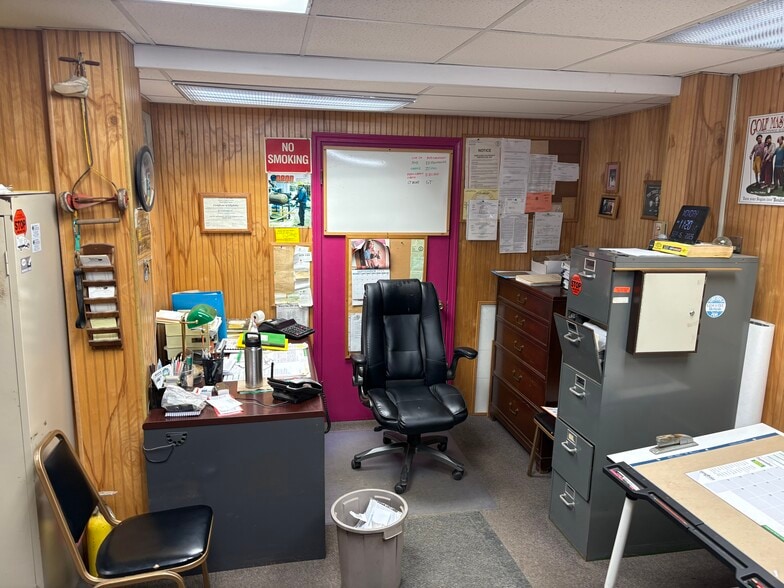 More Photos Of 101 Erie St, Amsterdam Warehouse For Sale