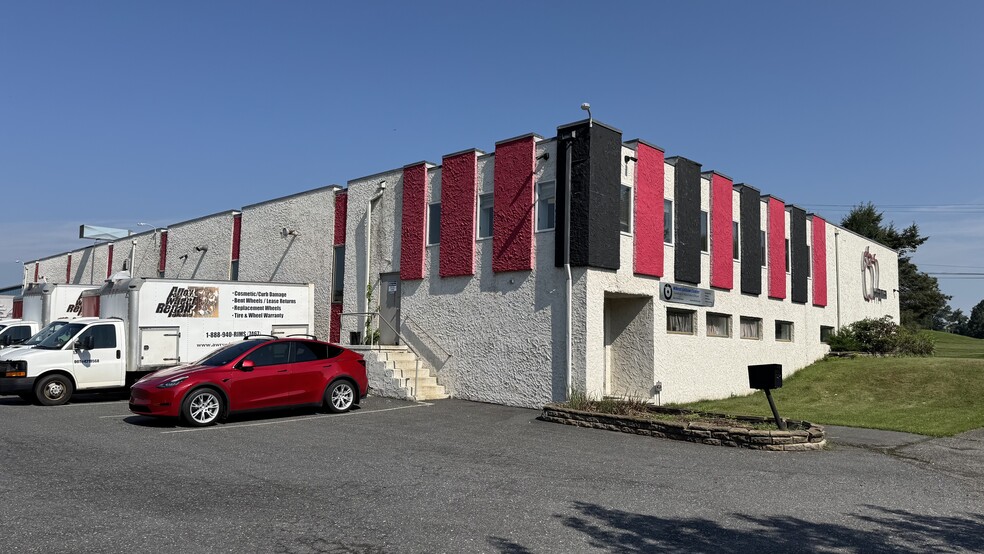 More Photos Of 231 Moorestown Dr, Bath Manufacturing For Sale