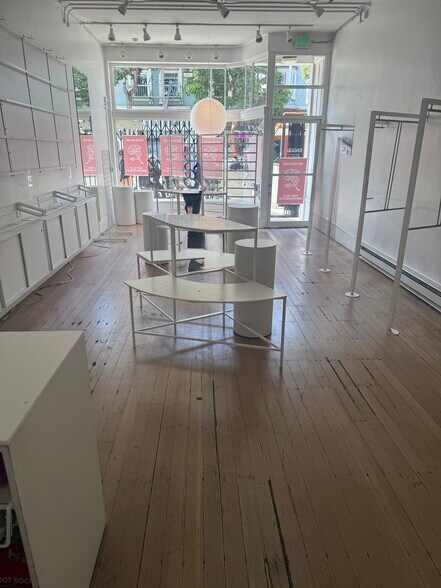 More Photos Of 911 Valencia St, San Francisco Apartments For Lease