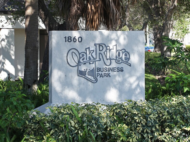 More Photos Of 1860 Old Okeechobee Rd, West Palm Beach Medical For Lease