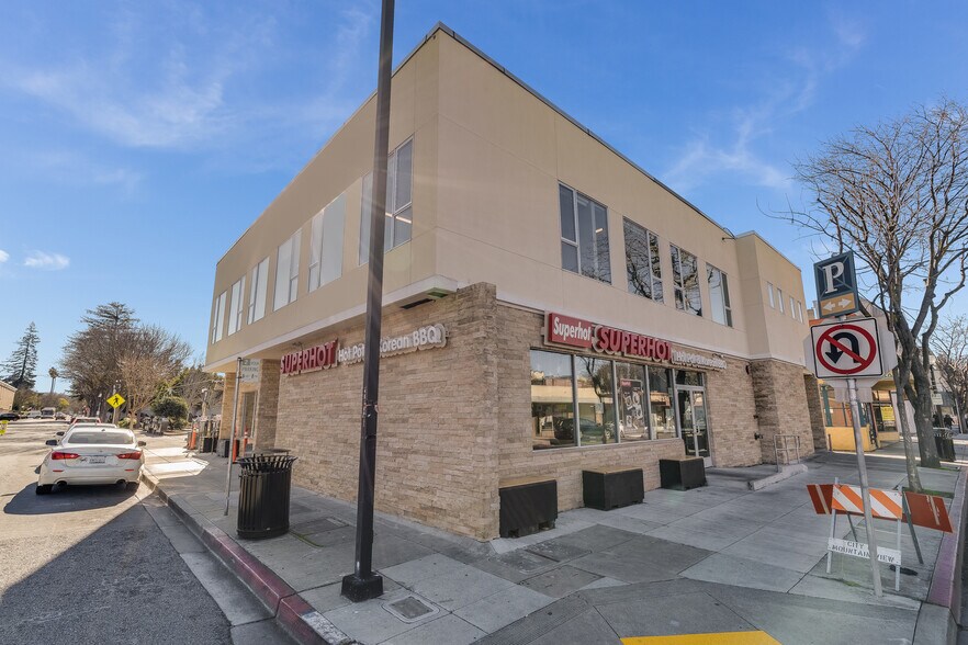 More Photos Of 701 Villa St, Mountain View Office For Lease