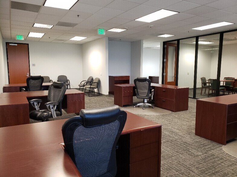 More Photos Of 4200 Concours, Ontario Office For Lease