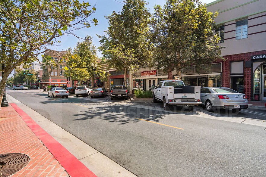 More Photos Of 302 W 4th St, Santa Ana Storefront Retail Office For Sale