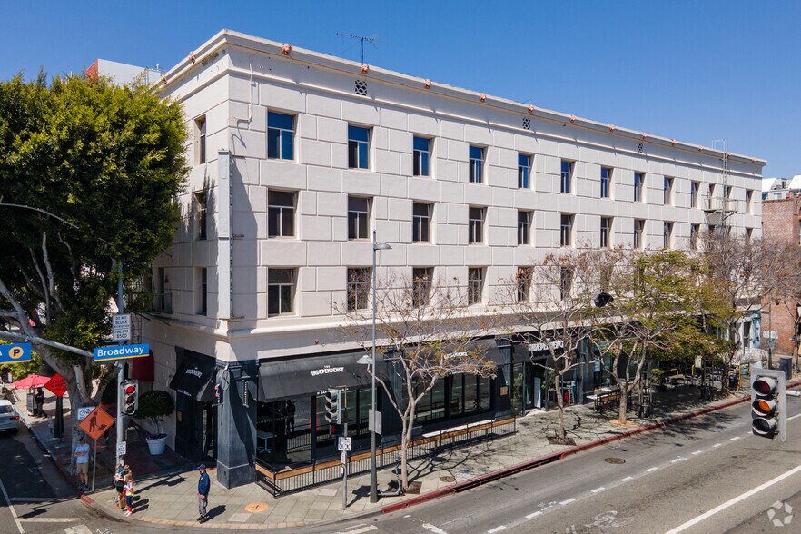 More Photos Of 217 Broadway, Santa Monica Hotel For Lease