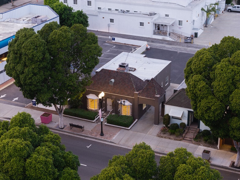 More Photos Of 9511 Las Tunas Dr, Temple City Medical For Sale