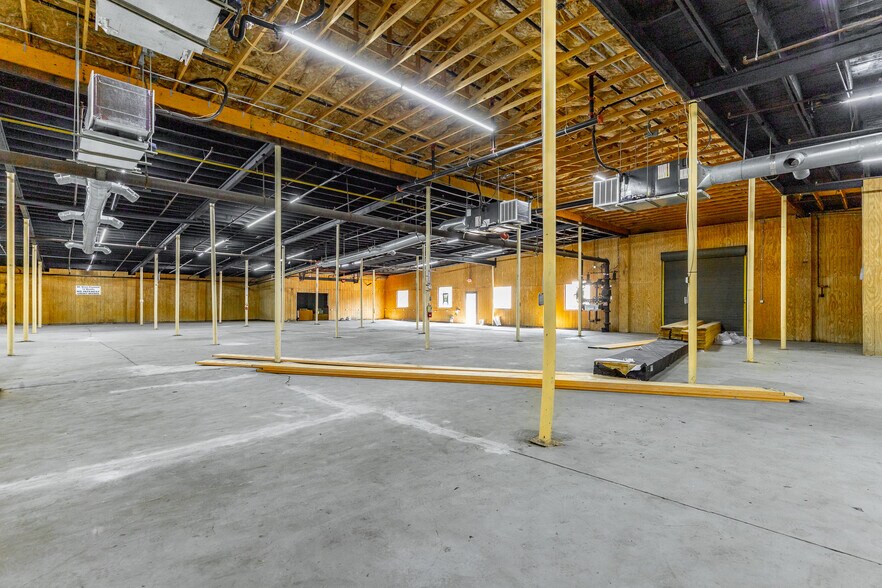 More Photos Of 406 4th Ave, Dalton Manufacturing For Sale