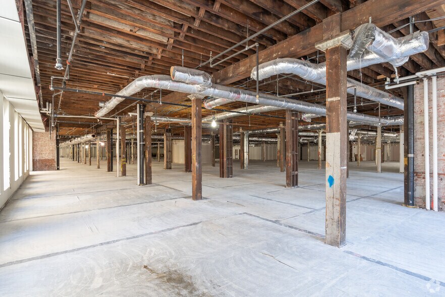 More Photos Of 701 Market St, Philadelphia Telecom Hotel Data Hosting For Lease