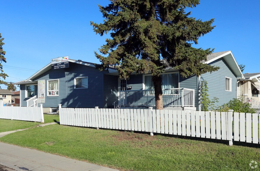 Primary Photo Of 15608 103rd Ave NW, Edmonton Freestanding For Sale