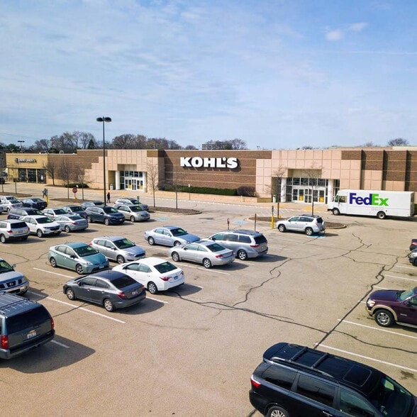 More Photos Of 1500 S Elmhurst Rd, Mount Prospect Unknown For Lease