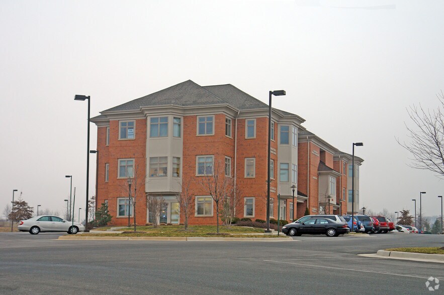 More Photos Of 46161 Westlake Dr, Sterling Office For Sale