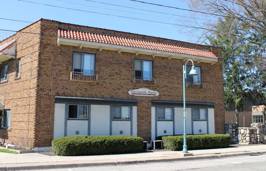 More Photos Of 133 N Riverview Dr, Parchment Apartments For Sale