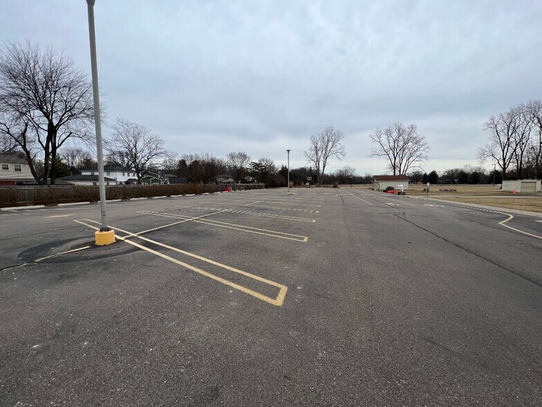 More Photos Of 16360 Hubbard St, Livonia Religious Facility For Lease