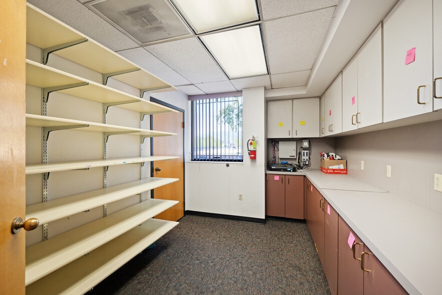 More Photos Of 2714 S 300 W, Salt Lake City Bank For Sale