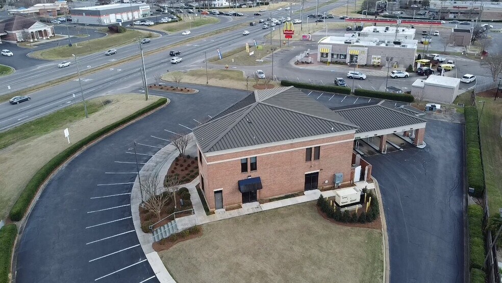 More Photos Of 2710 Taylor Rd, Montgomery Bank For Lease