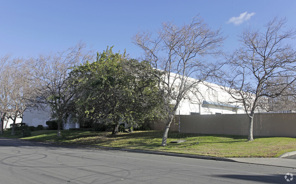 Primary Photo Of 23002 Foley St, Hayward Warehouse For Sale