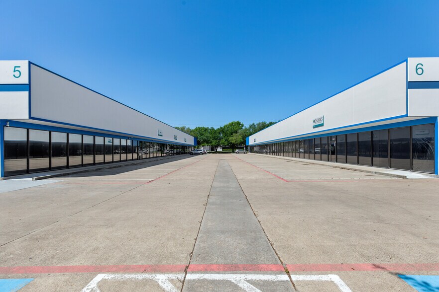 More Photos Of 3750-3776 Greenbriar Dr, Stafford Unknown For Lease