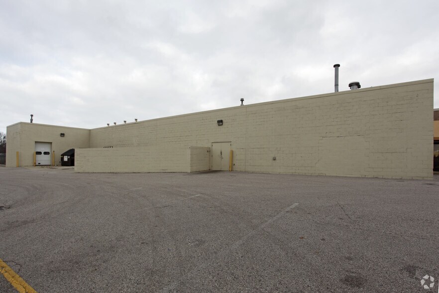 More Photos Of 1001-1115 S Beacon Blvd, Grand Haven Unknown For Lease