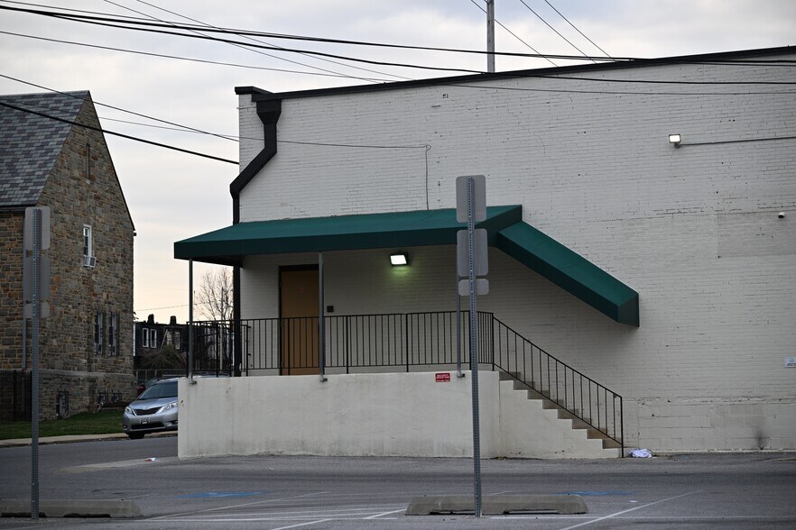 More Photos Of 4446-4450 Park Heights Ave, Baltimore Storefront For Lease